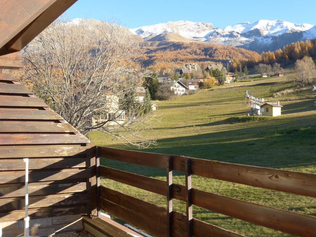 Residence De L'Alp Le Sauze Bagian luar foto