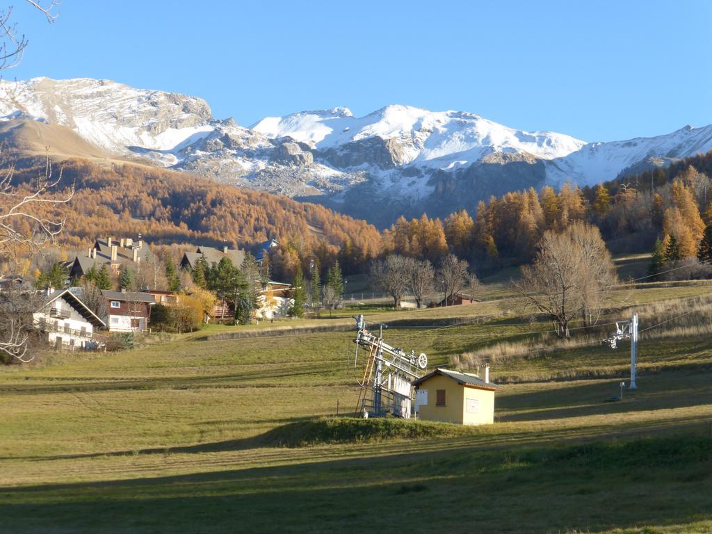 Residence De L'Alp Le Sauze Ruang foto